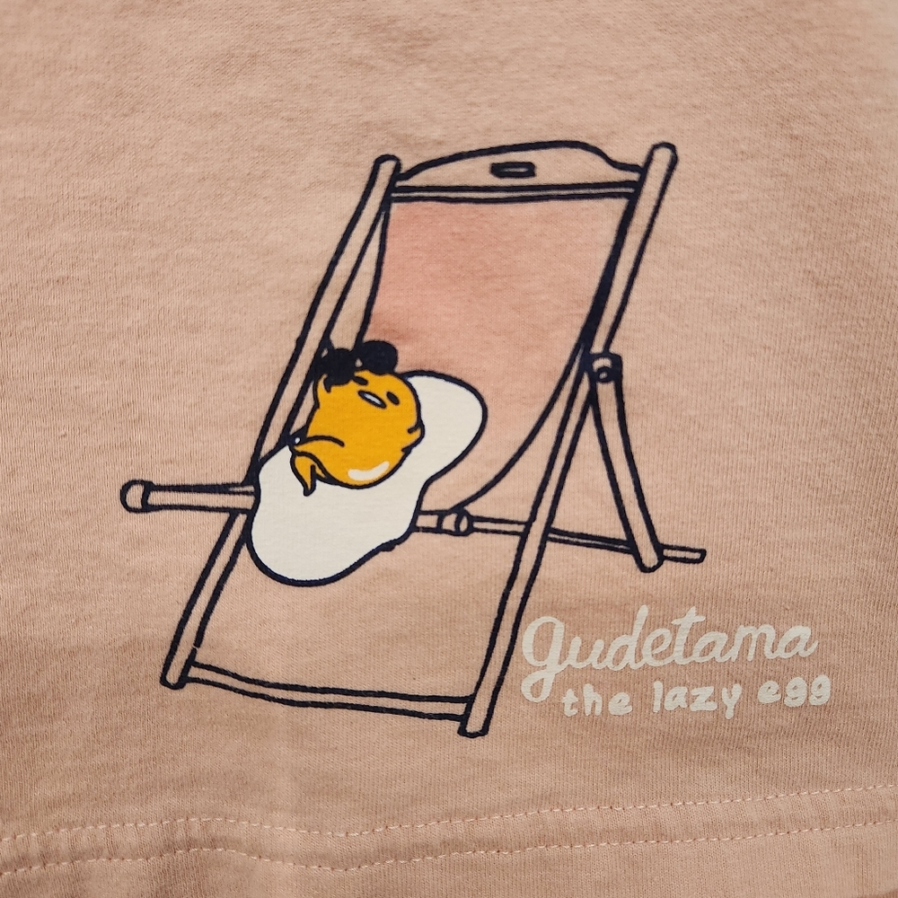 Uniqlo x Sanrio Gudetama T-shirt Sz S
